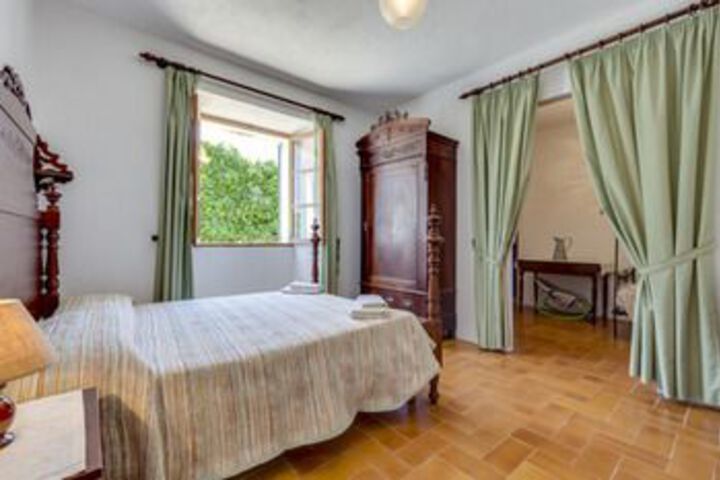 Room 22 of 51