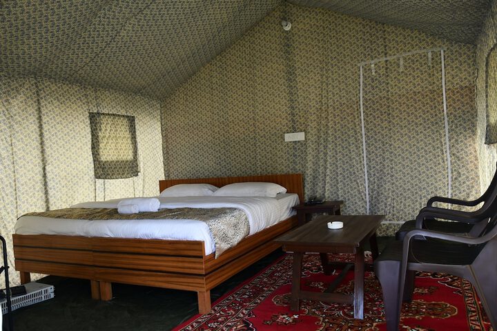 Room 14 of 23