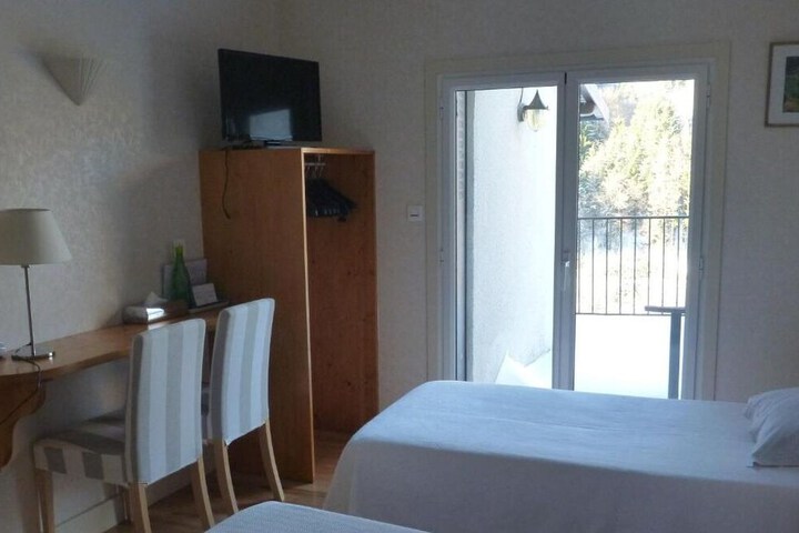 Room 28 of 56