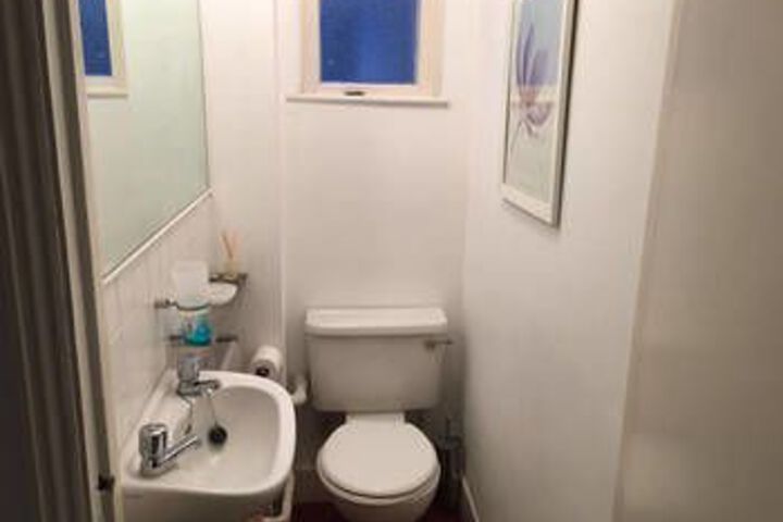 Room 2 of 25