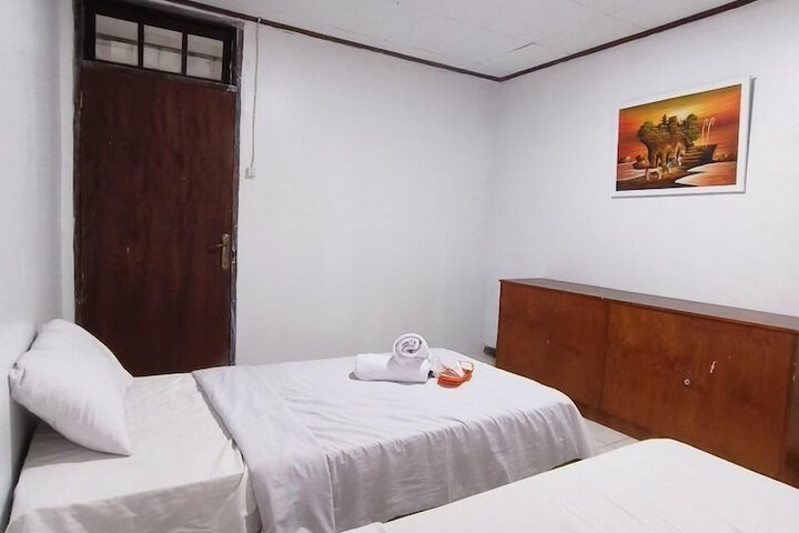 Room 8 of 63