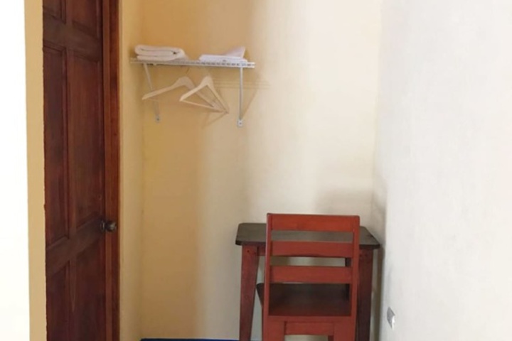 Room 11 of 20