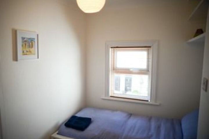 Room 13 of 25