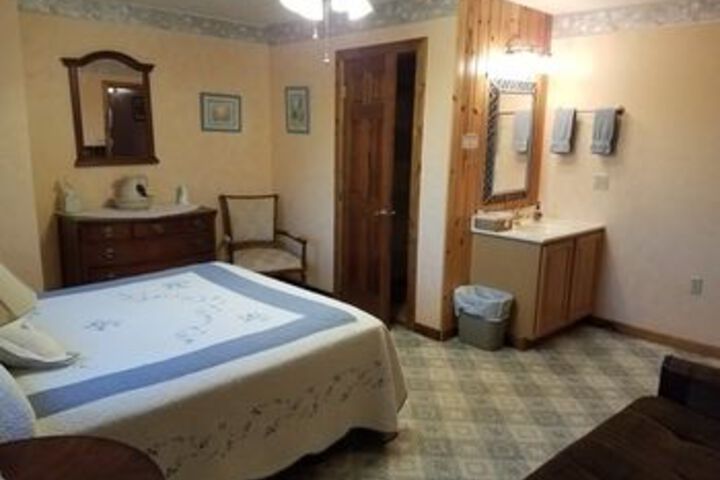 Room 9 of 66