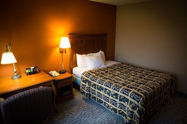 Room 4 of 19