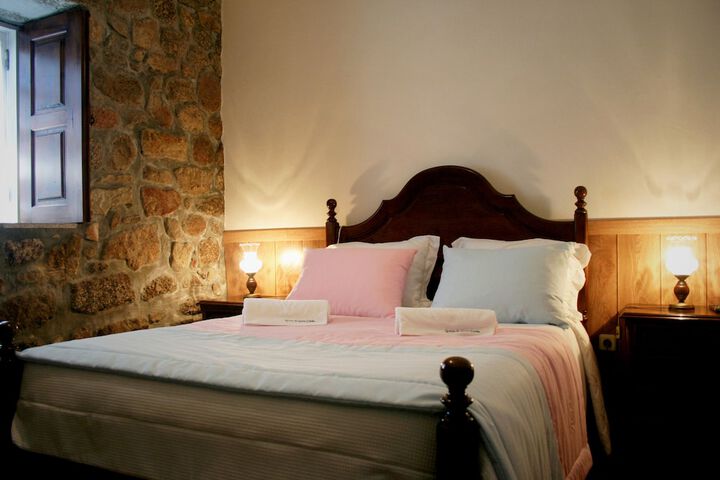 Room 8 of 34