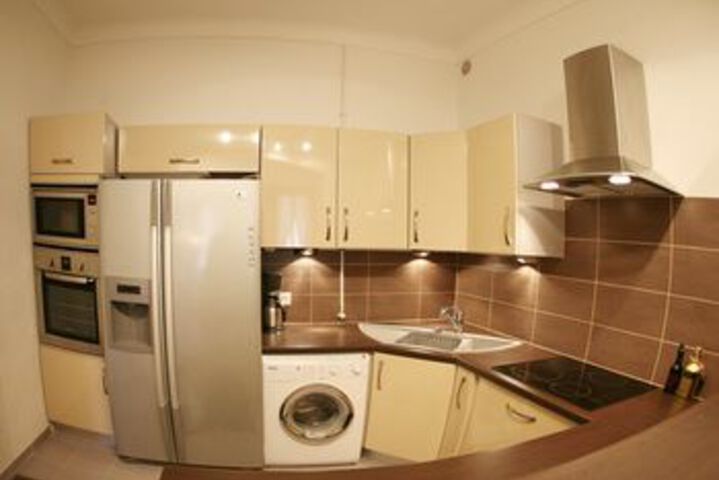 Room 14 of 24
