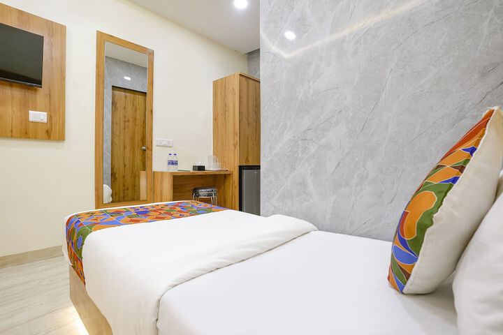 Room 14 of 41