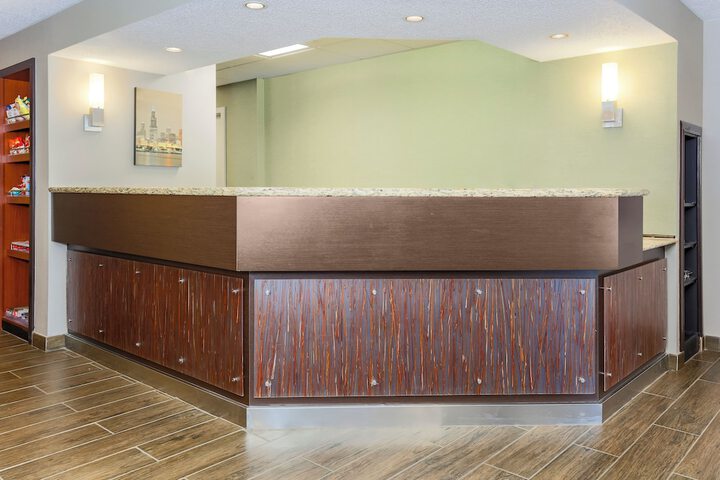 Check-in/check-out kiosk