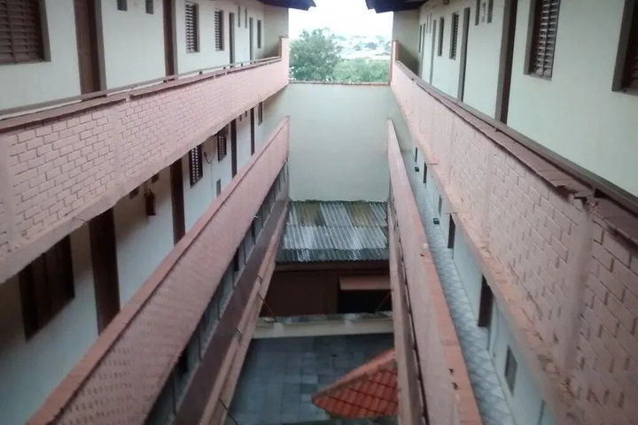 Hotel 2 of 4