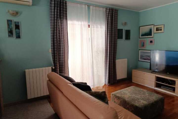 Room 12 of 49