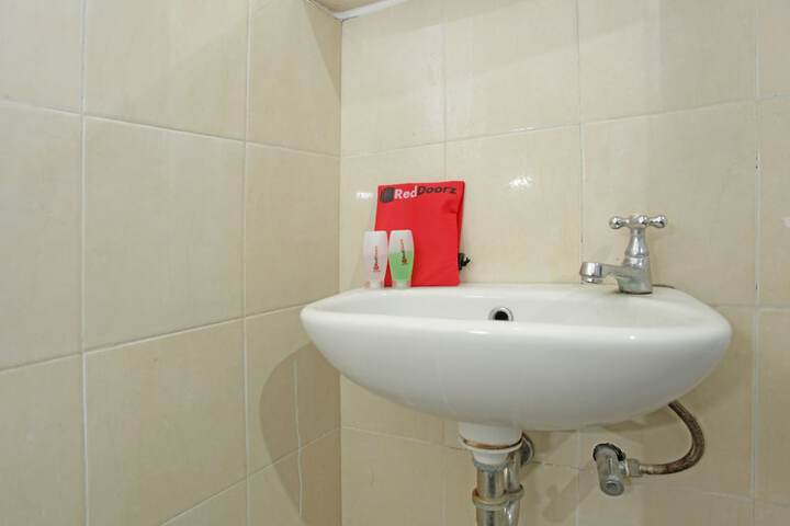Room 15 of 23