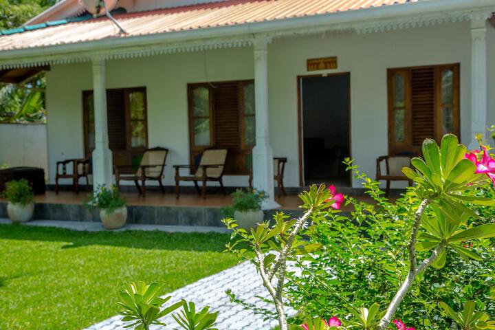 Chandrika House Unawatuna