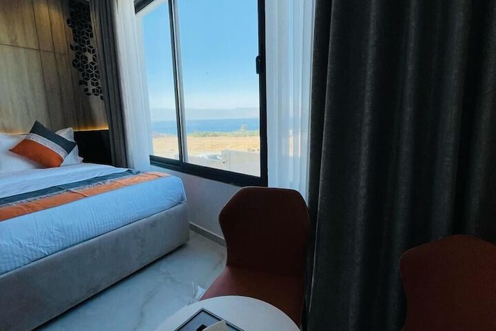 Room 16 of 50