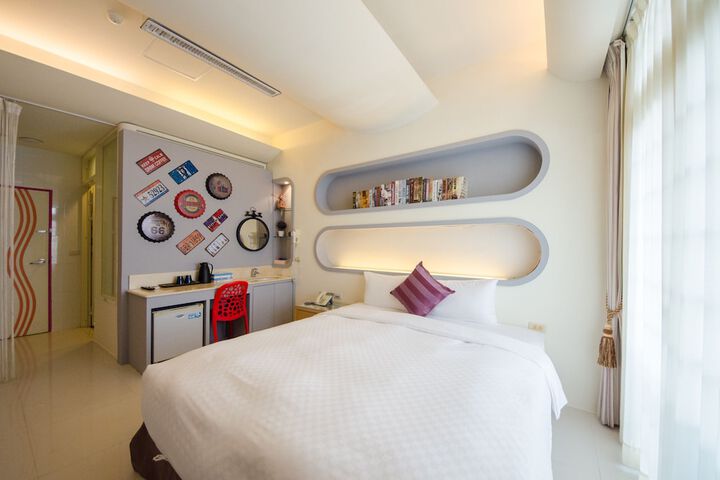 Room 11 of 41