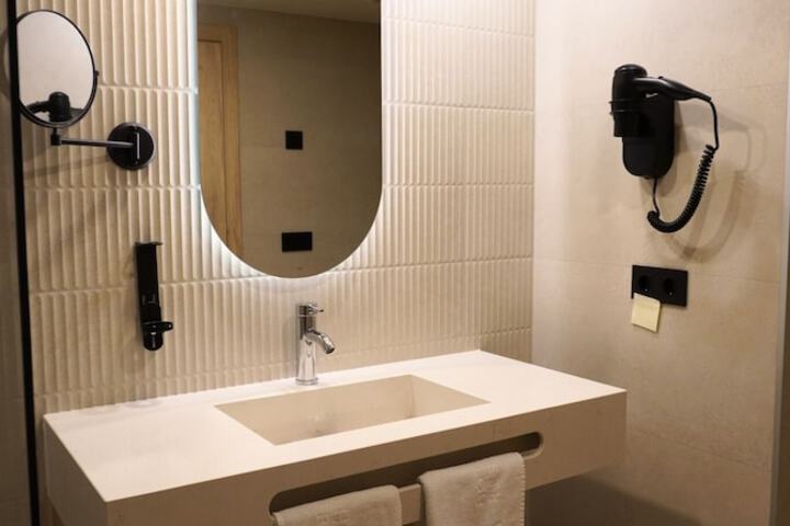 Clean Restrooms