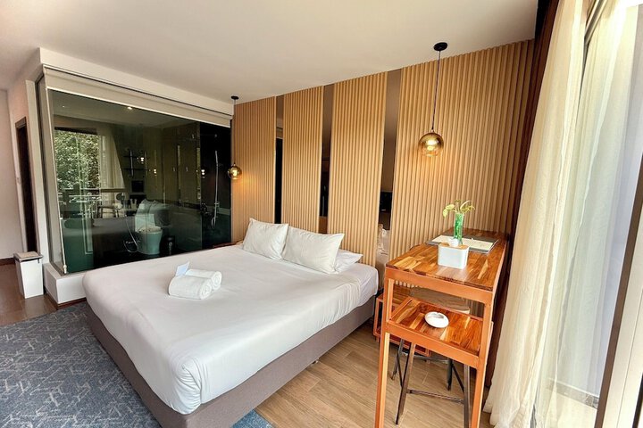 Room 141 of 336