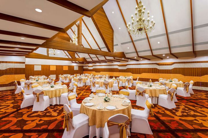 Wedding/Banquet 43 of 54