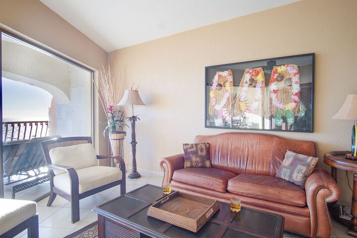 Room 374 of 599