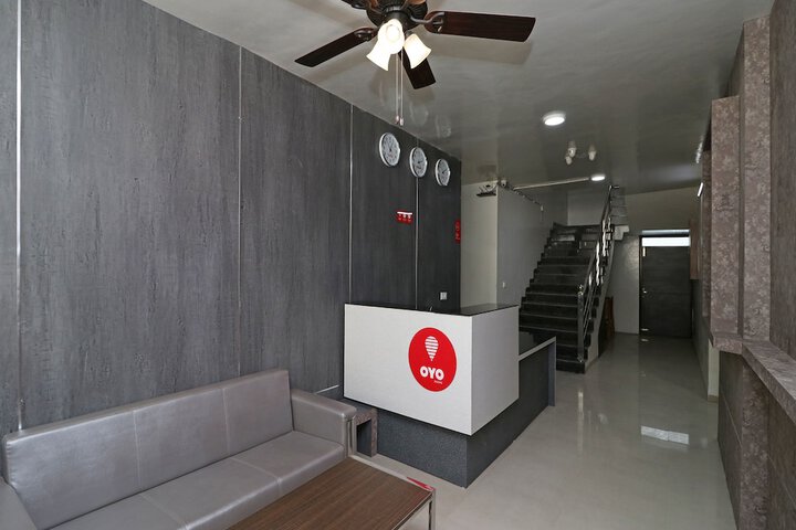 OYO 20024 HOTEL STAR COURT