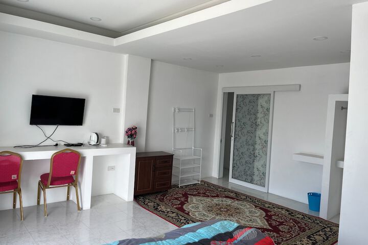 Room 10 of 44