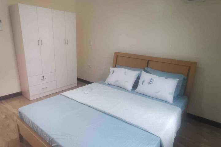 Room 3 of 7