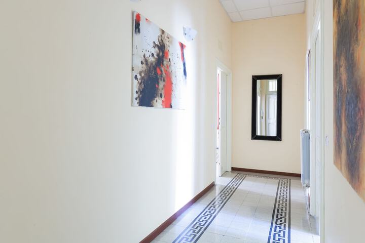 Entrance & Lobby