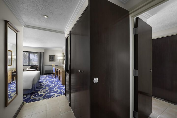 Suite Room