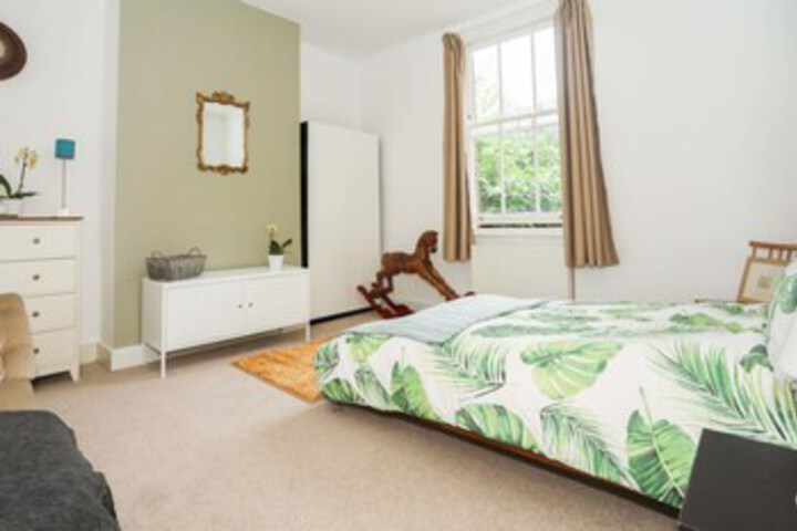 Room 17 of 20