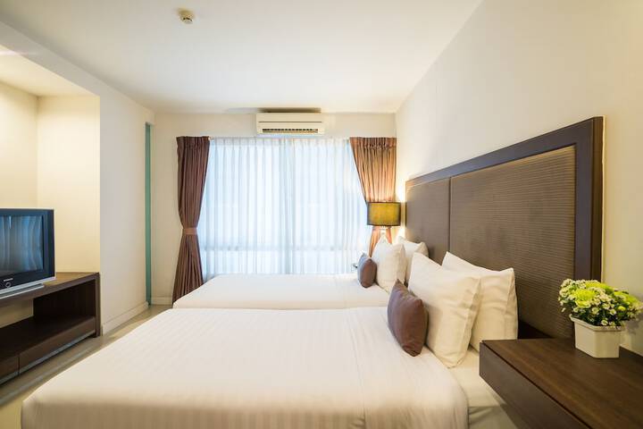 Room 22 of 80