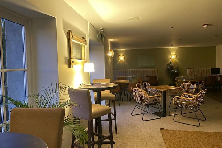 Dining Photos