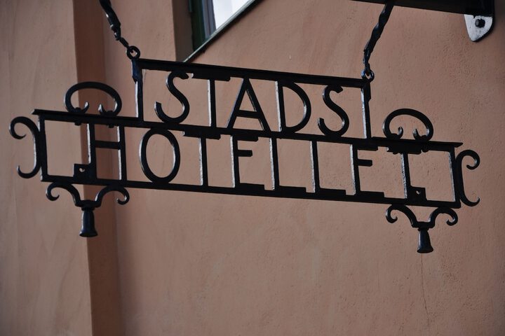Hotel 41 of 42