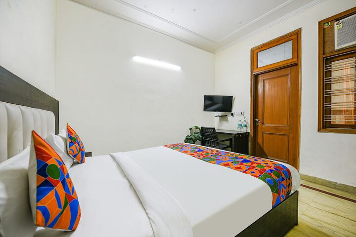Room 10 of 21