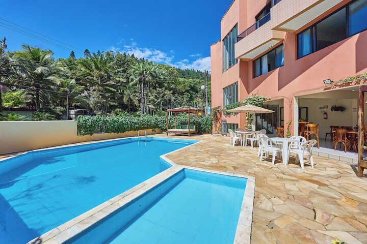 Hotel with Pool