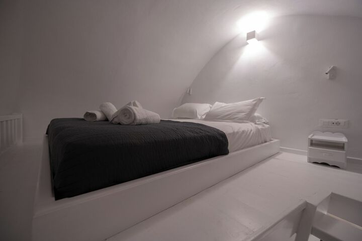 Room 42 of 65