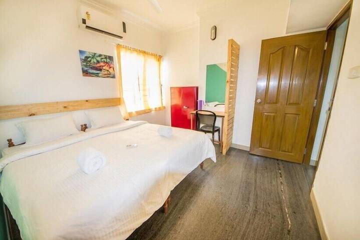 Room 7 of 36