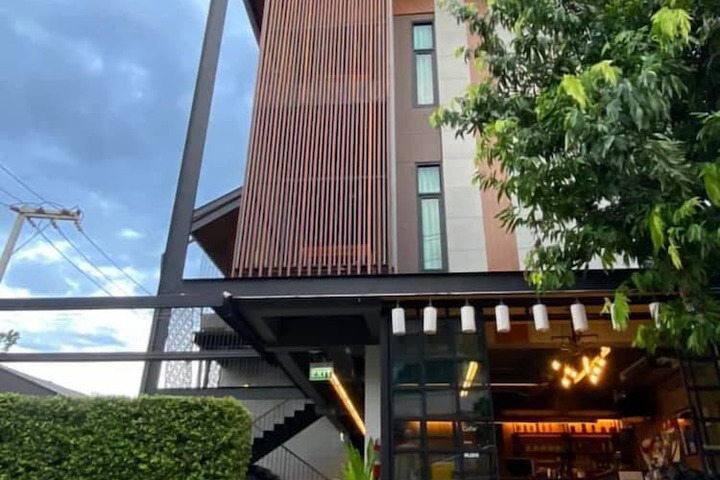 Hotel 41 of 42