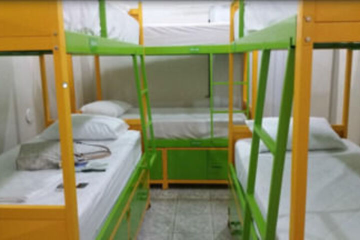 Room 8 of 13
