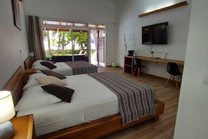 Room 8 of 47