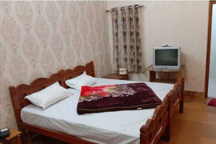 Room 8 of 21