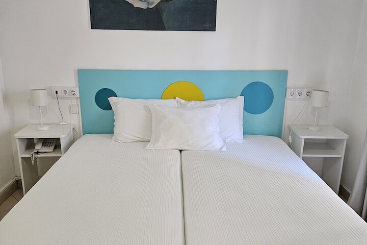 Room 7 of 31