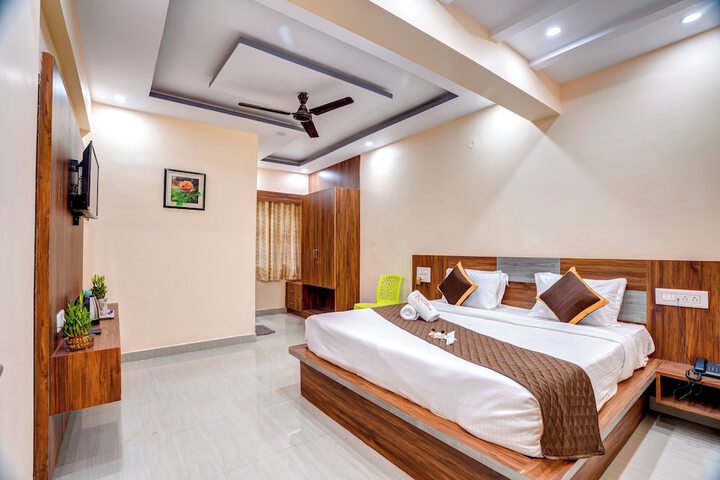 Room 6 of 27