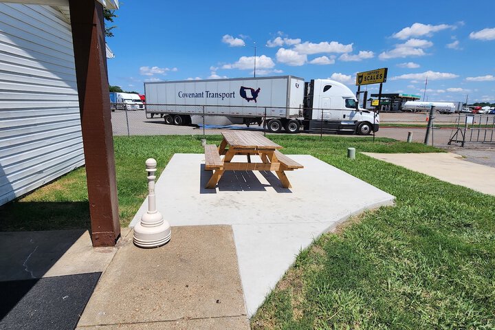 BBQ/picnic area