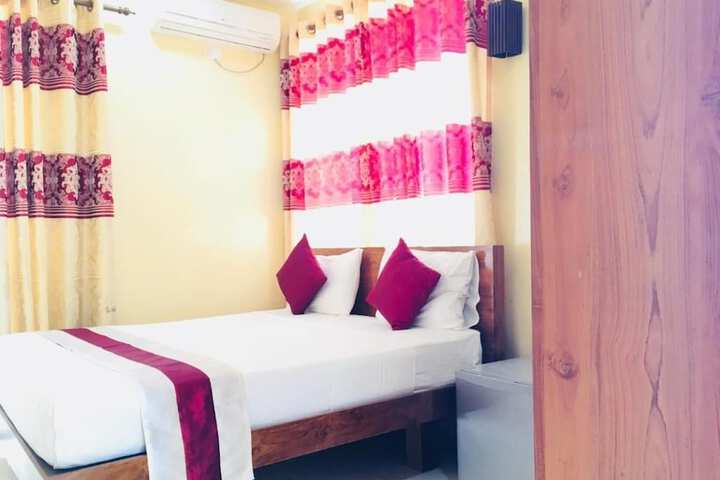 Room 16 of 44