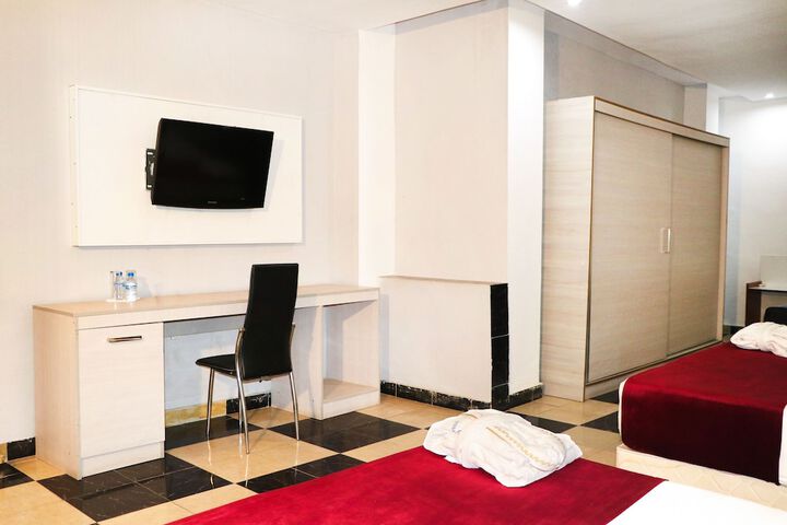 Room 18 of 31