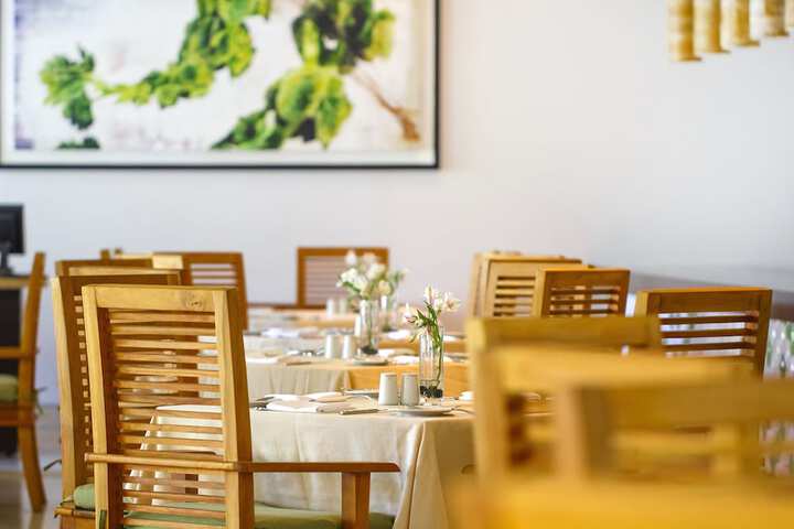 Dining 192 of 251