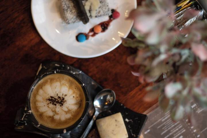 Breakfast/Coffee Service 72 of 89
