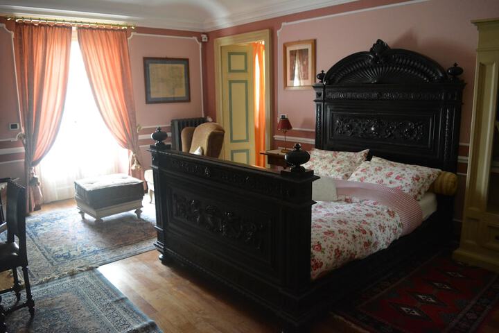 Room 8 of 55