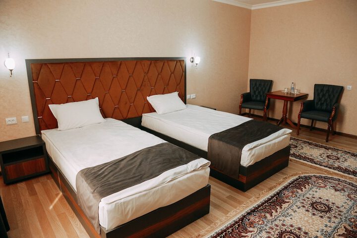 Room 8 of 41