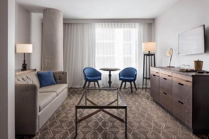 Room 49 of 121